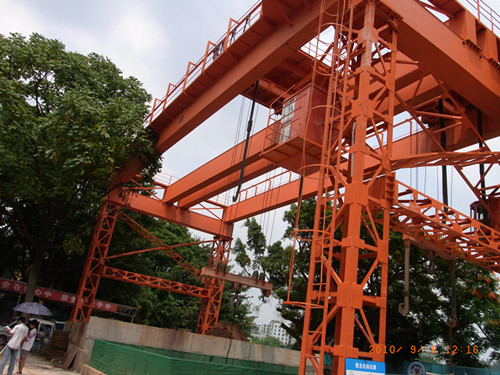 雙梁起重機(jī) 雙梁起重機(jī)