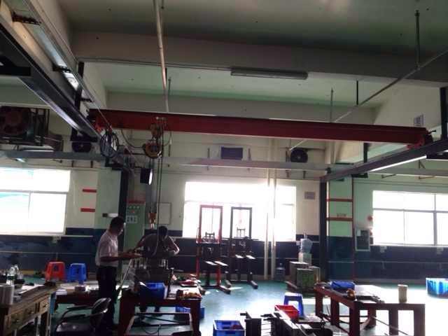 輕型起重機1 輕型起重機1