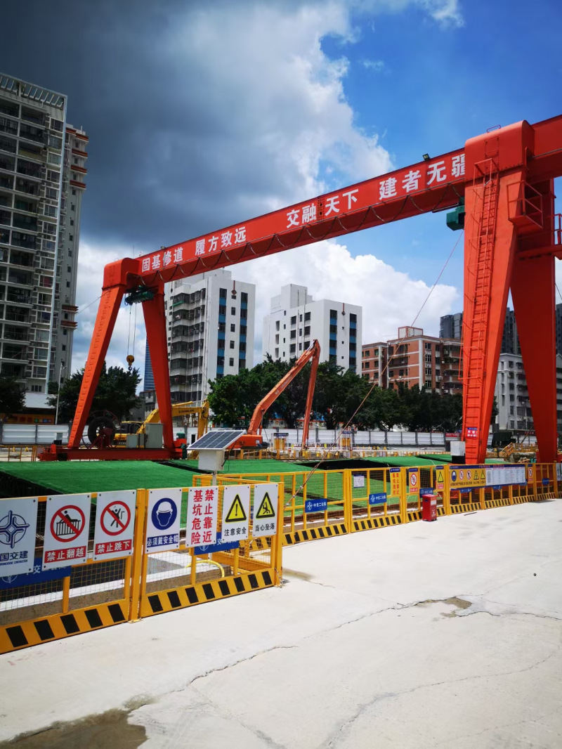 門式起重機 (3) 門式起重機 (3)